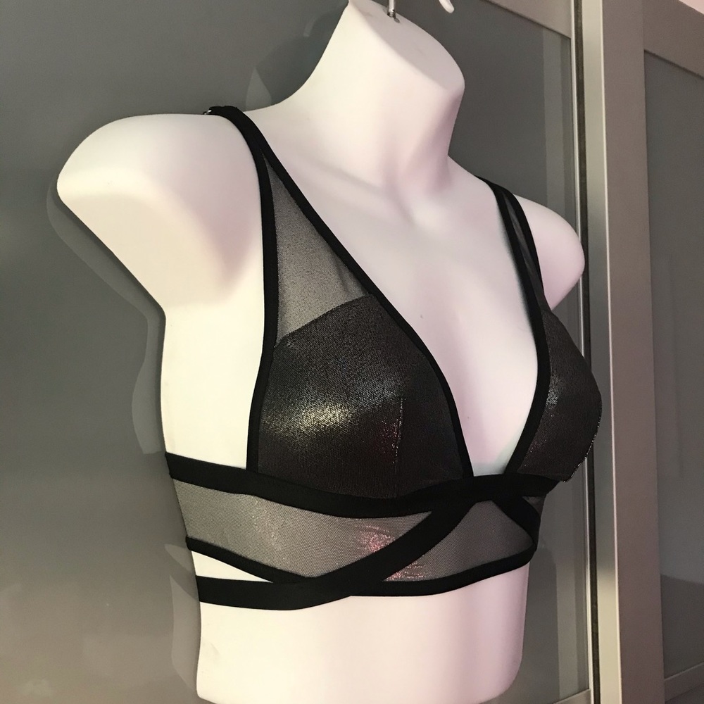 NEW Victoria’s Secret bra top